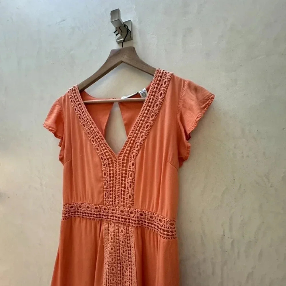 Sincerely Jules || Women's Embroidered and Ruffled Cap Sleeve Smocked Back Large - Picture 6 of 7